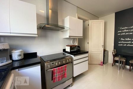 Casa à venda com 465m², 4 quartos e 4 vagasCozinha
