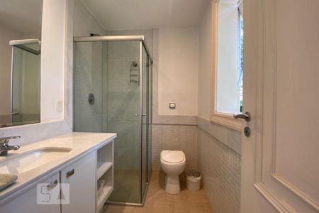 Casa à venda com 465m², 4 quartos e 4 vagasBanheiro da Suíte 4