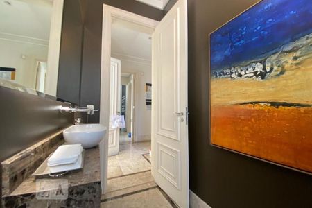 Casa à venda com 465m², 4 quartos e 4 vagasLavabo