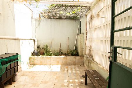 Casa à venda com 170m², 1 quarto e 1 vagaQuintal