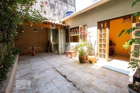 Casa à venda com 170m², 1 quarto e 1 vagaQuintal