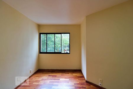 Sala de apartamento à venda com 2 quartos, 60m² em Jardim Henriqueta, Taboão da Serra