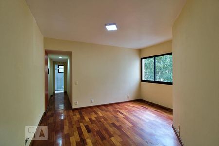 Sala de apartamento à venda com 2 quartos, 60m² em Jardim Henriqueta, Taboão da Serra