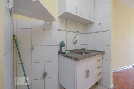 Cozinha de kitnet/studio à venda com 1 quarto, 24m² em Vila Buarque, São Paulo