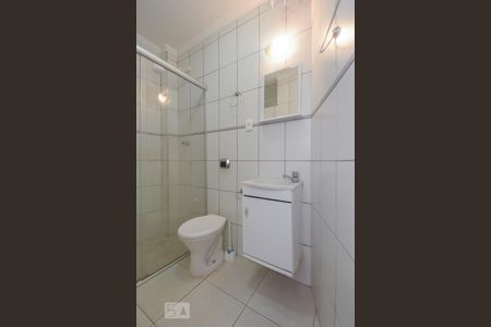 Banheiro de kitnet/studio à venda com 1 quarto, 24m² em Vila Buarque, São Paulo