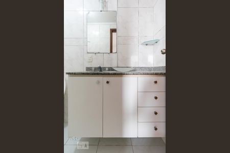 Apartamento à venda com 80m², 3 quartos e 2 vagasBanheiro da Suíte