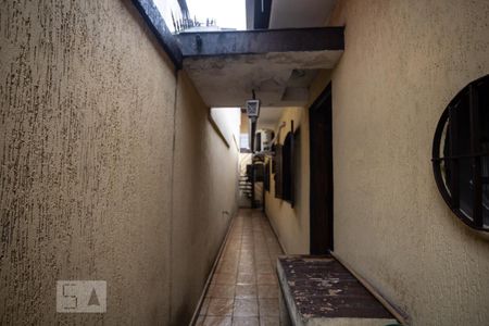 Casa à venda com 160m², 3 quartos e 3 vagasCorredor lateral