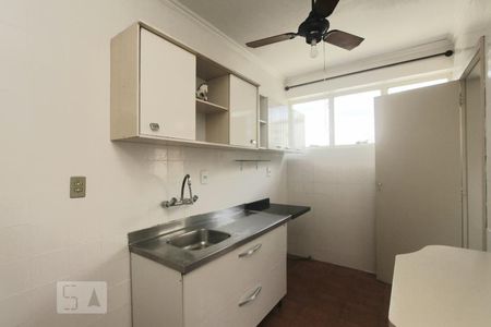 Apartamento à venda com 79m², 2 quartos e sem vagaCOZINHA
