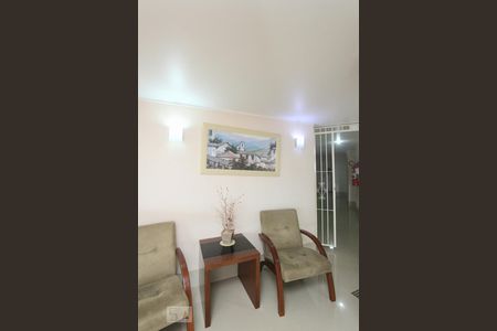 Apartamento à venda com 79m², 2 quartos e sem vagaHALL