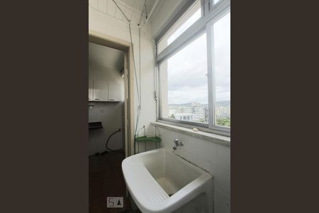 Apartamento à venda com 79m², 2 quartos e sem vagaAREA DE SERVIÇO