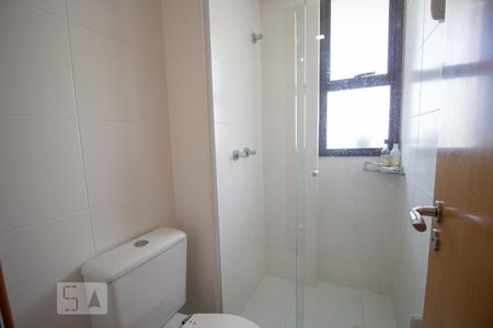 Apartamento à venda com 90m², 3 quartos e 2 vagasBanheiro da Suíte 2 e 3
