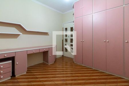 Casa à venda com 120m², 3 quartos e 2 vagasQuarto 3