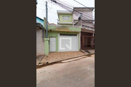 Casa à venda com 120m², 3 quartos e 2 vagasFachada