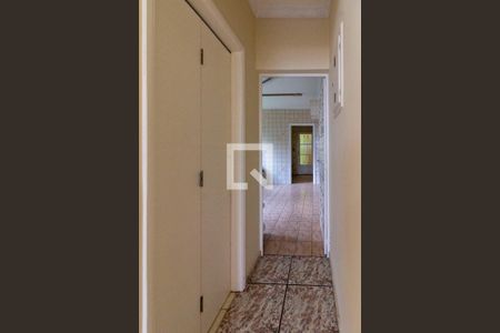 Corredor de casa à venda com 3 quartos, 120m² em Itaquera, São Paulo