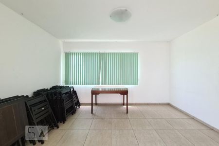 Apartamento para alugar com 58m², 2 quartos e 1 vaga Apartamento para alugar com 58m², 2 quartos e 1 vagaÁrea comum - Salão de festas