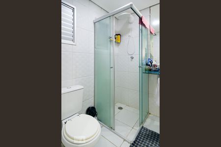 Banheiro Social de apartamento à venda com 2 quartos, 56m² em Vila Inglesa, São Paulo