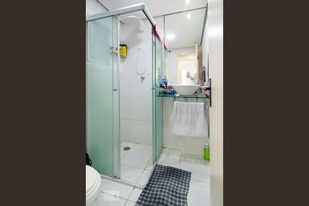 Banheiro Social de apartamento à venda com 2 quartos, 56m² em Vila Inglesa, São Paulo
