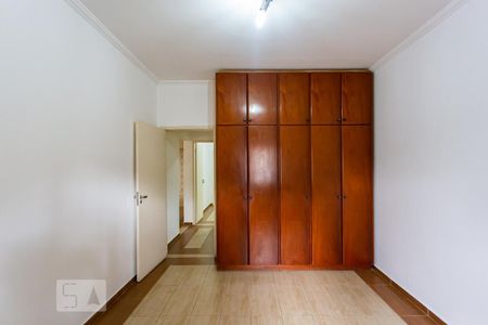 Quarto de casa à venda com 4 quartos, 250m² em Presidente Altino, Osasco