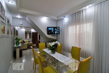 Sala de casa à venda com 3 quartos, 200m² em Vila Progredior, São Paulo