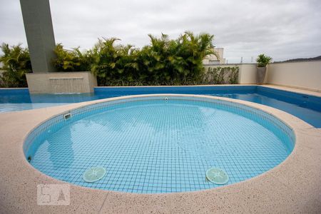 Apartamento para alugar com 155m², 2 quartos e 2 vagasÁrea comum - Piscina