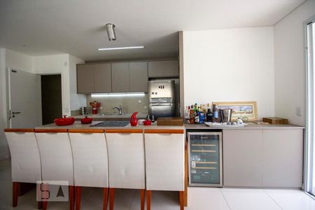 Apartamento para alugar com 155m², 2 quartos e 2 vagasCozinha