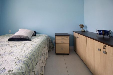 Quarto 01 de apartamento para alugar com 2 quartos, 155m² em Itacorubi, Florianópolis