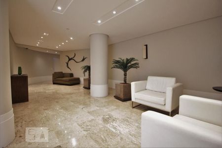 Apartamento à venda com 180m², 3 quartos e 3 vagasHall social