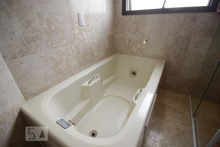 Apartamento à venda com 180m², 3 quartos e 3 vagasBanheira