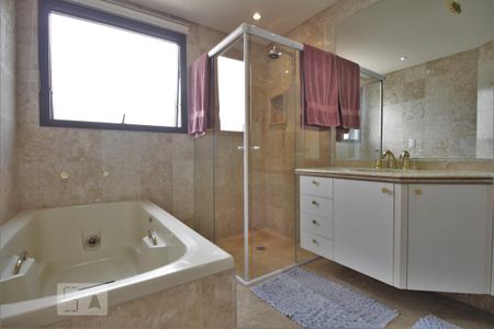 Apartamento à venda com 180m², 3 quartos e 3 vagasBanheiro da suíte 3