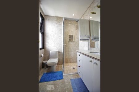 Apartamento à venda com 180m², 3 quartos e 3 vagasBanheiro da suíte 1