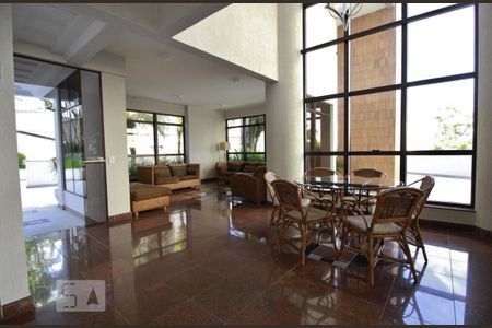 Apartamento à venda com 180m², 3 quartos e 3 vagasÁrea comum - Salão de festas