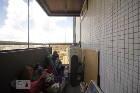 Apartamento à venda com 180m², 3 quartos e 3 vagasVaranda