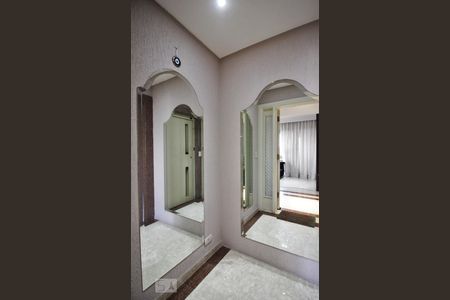 Apartamento à venda com 180m², 3 quartos e 3 vagasDetalhe da entrada