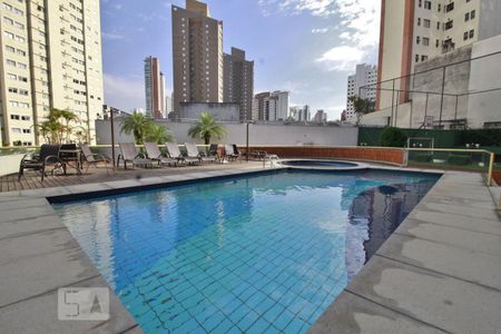 Apartamento à venda com 180m², 3 quartos e 3 vagasÁrea comum - Piscina