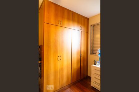 Apartamento à venda com 160m², 4 quartos e 2 vagasArmário da Suíte