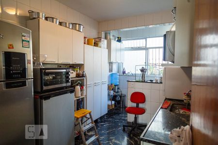 Apartamento à venda com 160m², 4 quartos e 2 vagasCozinha