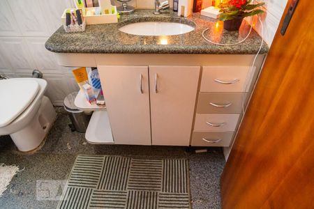 Apartamento à venda com 160m², 4 quartos e 2 vagasArmário do Banheiro da Suíte