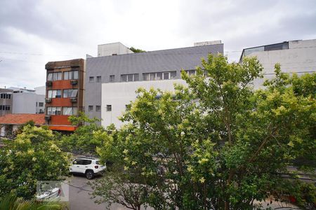 Quarto 2 - Vista de apartamento para alugar com 2 quartos, 63m² em Passo D’areia, Porto Alegre