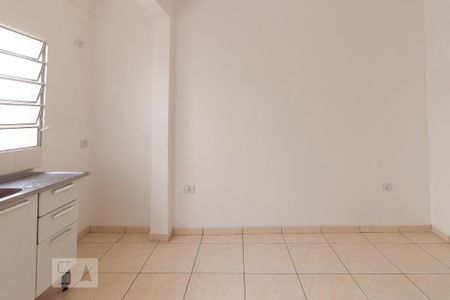 Sala/Cozinha de casa para alugar com 1 quarto, 33m² em Vila Lageado, São Paulo