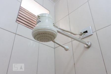 Casa para alugar com 33m², 1 quarto e sem vaga Casa para alugar com 33m², 1 quarto e sem vagaChuveiro