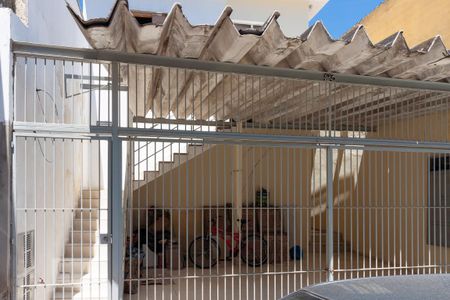 Fachada de casa para alugar com 1 quarto, 33m² em Vila Lageado, São Paulo