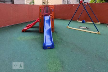 Apartamento para alugar com 42m², 2 quartos e 1 vaga Apartamento para alugar com 42m², 2 quartos e 1 vagaÁrea Comum - Playground