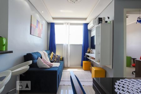 Sala de apartamento à venda com 2 quartos, 55m² em Sarandi, Porto Alegre