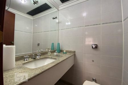 Apartamento à venda com 159m², 3 quartos e 3 vagas Apartamento à venda com 159m², 3 quartos e 3 vagasLavabo
