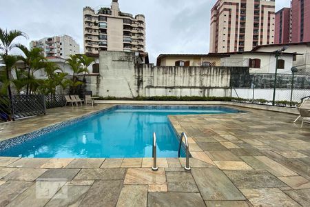 Apartamento à venda com 159m², 3 quartos e 3 vagas Apartamento à venda com 159m², 3 quartos e 3 vagasÁrea comum - Piscina