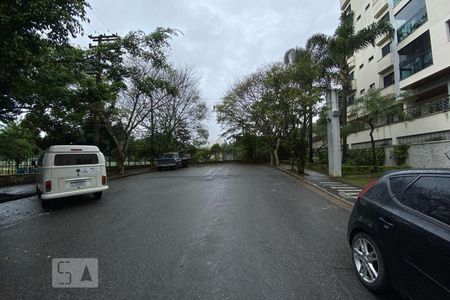 Apartamento à venda com 159m², 3 quartos e 3 vagas Apartamento à venda com 159m², 3 quartos e 3 vagasVista da Rua