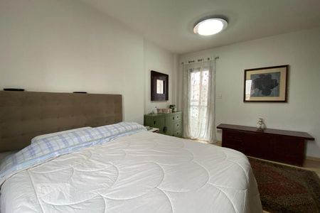 Apartamento à venda com 159m², 3 quartos e 3 vagas Apartamento à venda com 159m², 3 quartos e 3 vagasSuíte 1