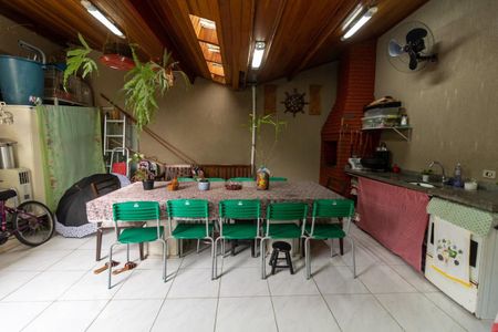 Casa para alugar com 195m², 4 quartos e 4 vagasChurrasqueira