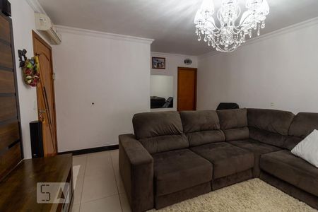 Casa para alugar com 195m², 4 quartos e 4 vagasSala