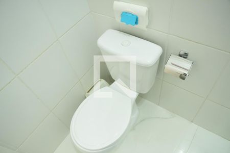 Casa de condomínio para alugar com 59m², 2 quartos e 1 vagaBanheiro